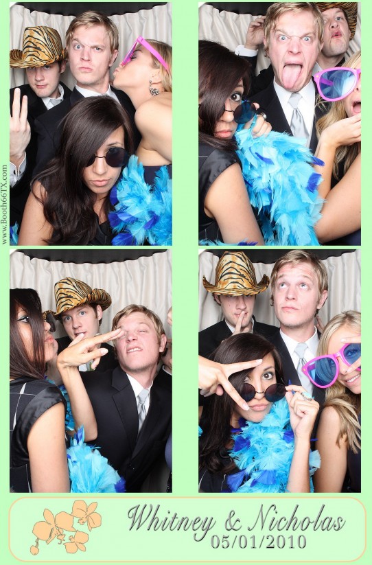 20000101_044340_2 Booth 66 Texas Photo Booths